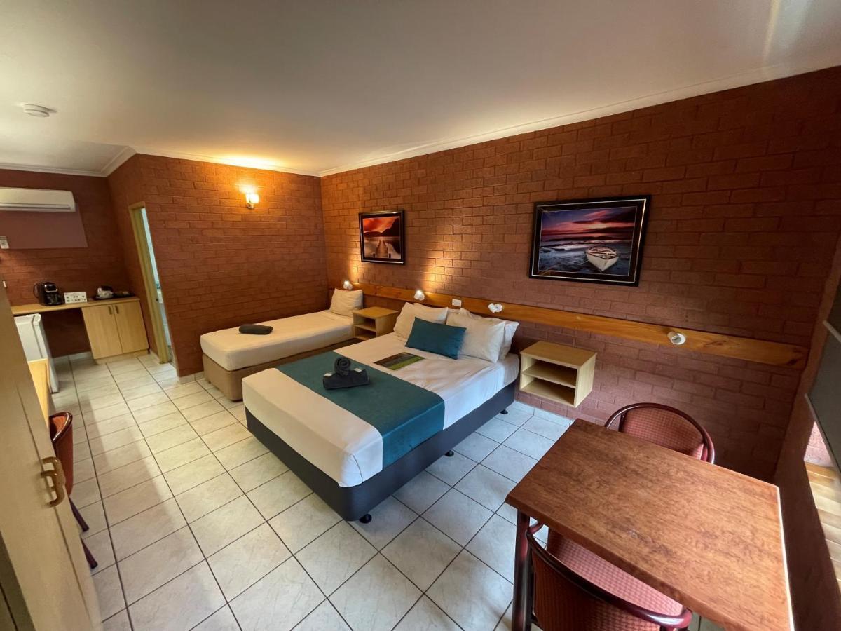 קתרין Pine Tree Motel מראה חיצוני תמונה
