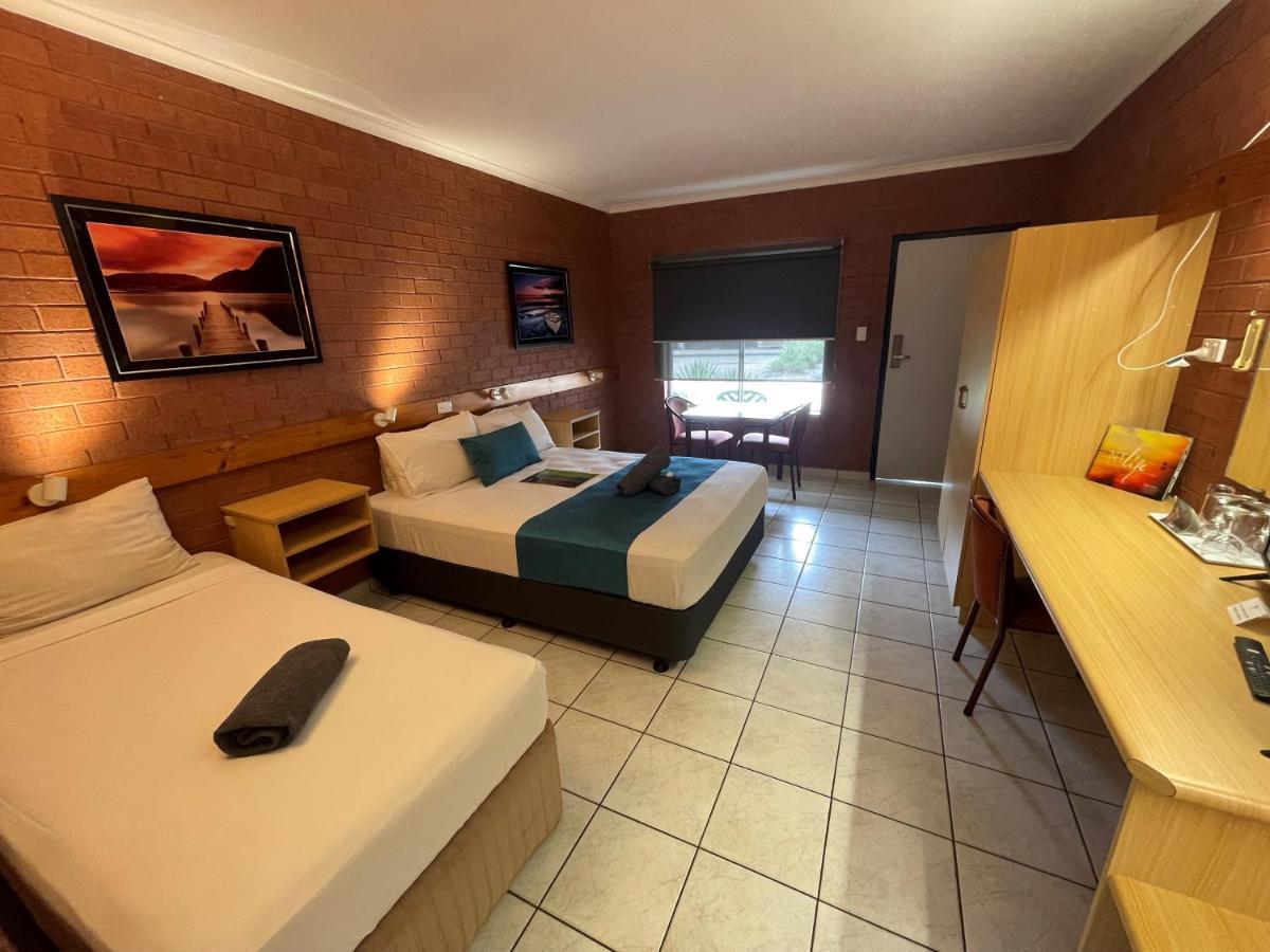 קתרין Pine Tree Motel מראה חיצוני תמונה