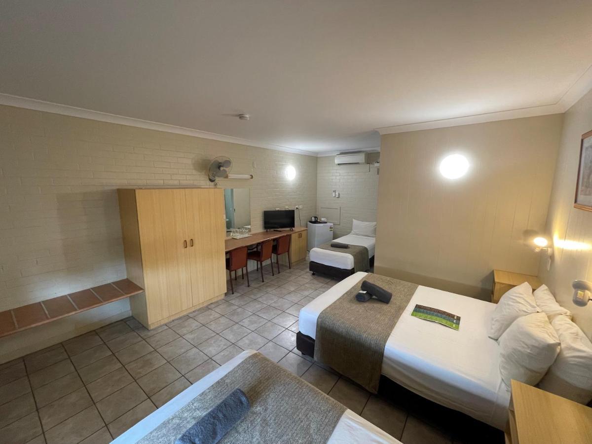 קתרין Pine Tree Motel מראה חיצוני תמונה