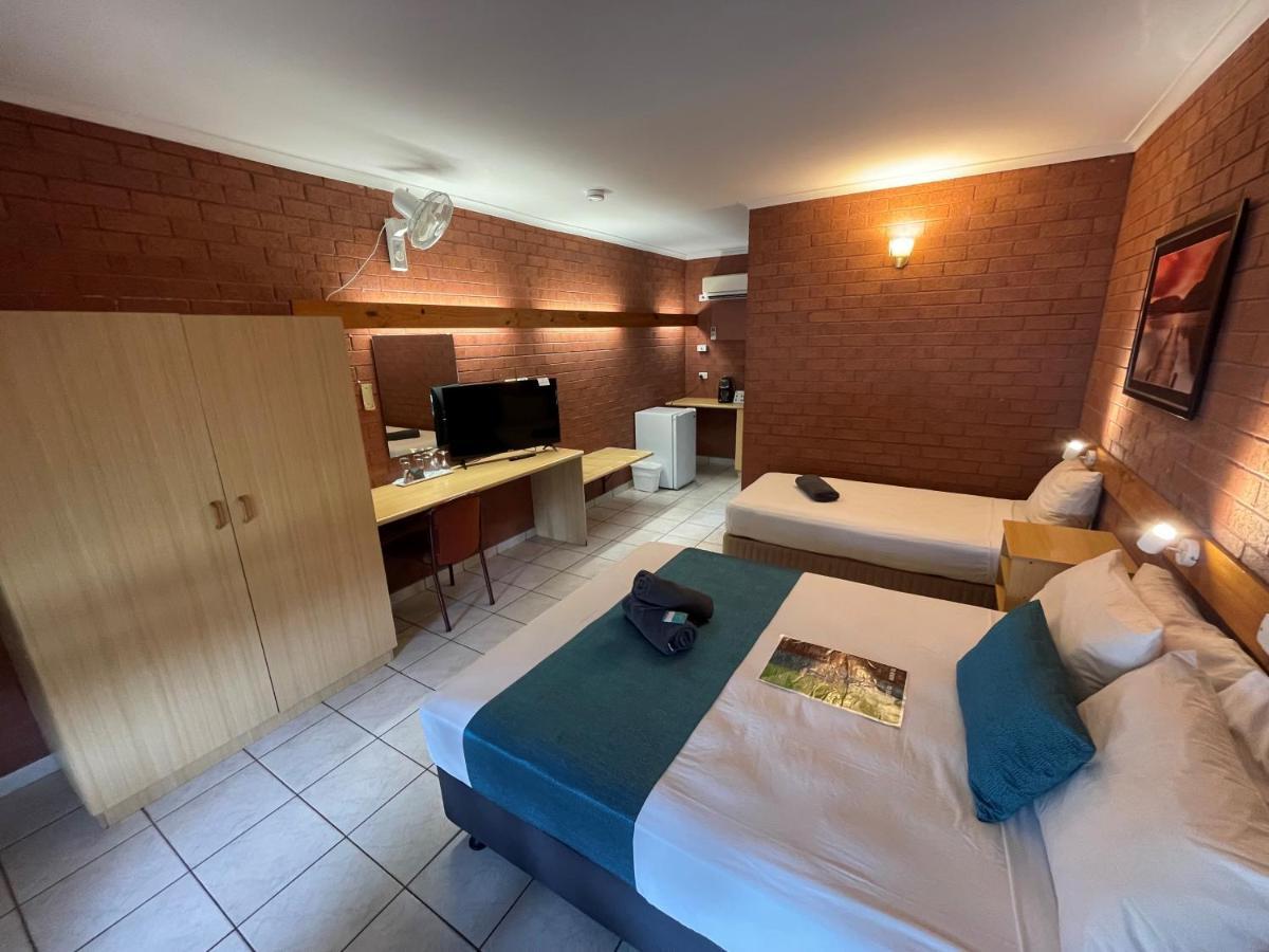 קתרין Pine Tree Motel מראה חיצוני תמונה