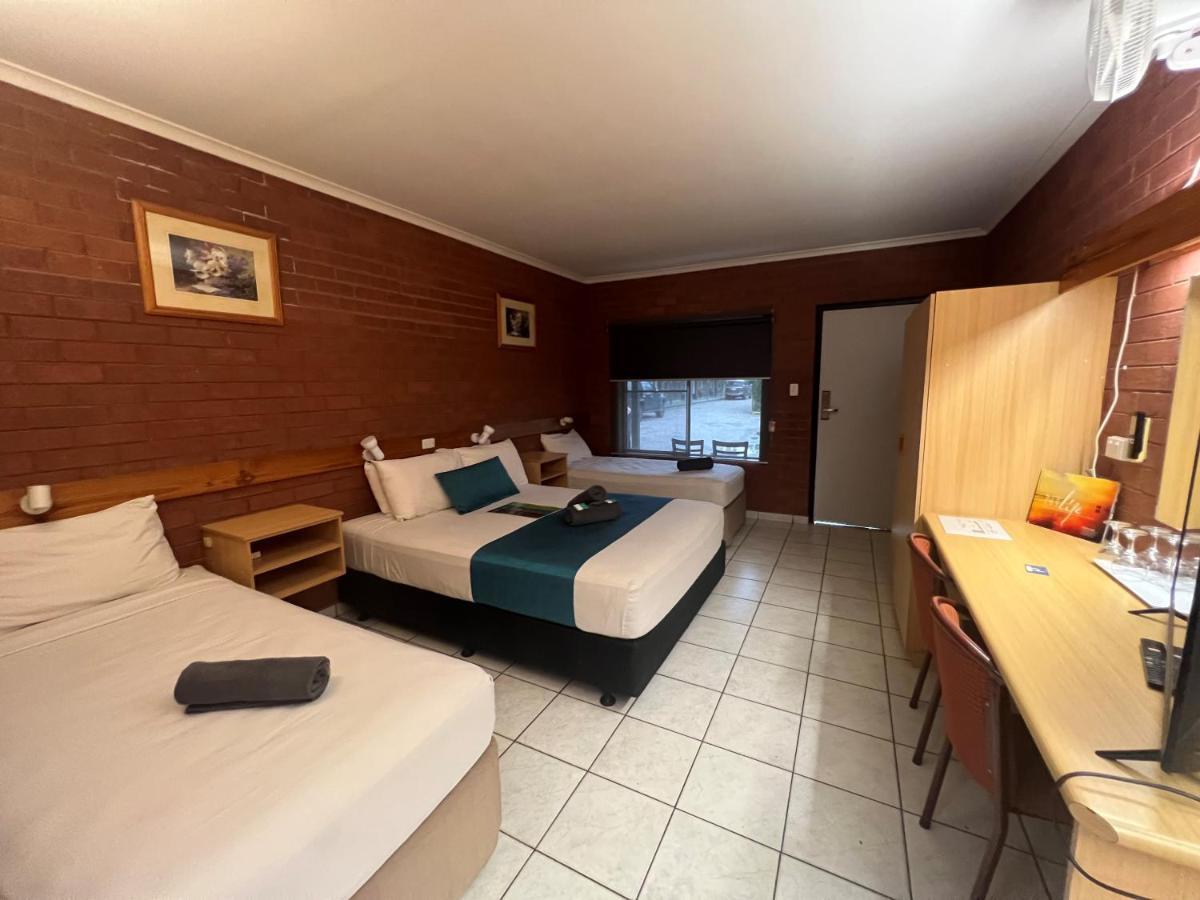 קתרין Pine Tree Motel מראה חיצוני תמונה