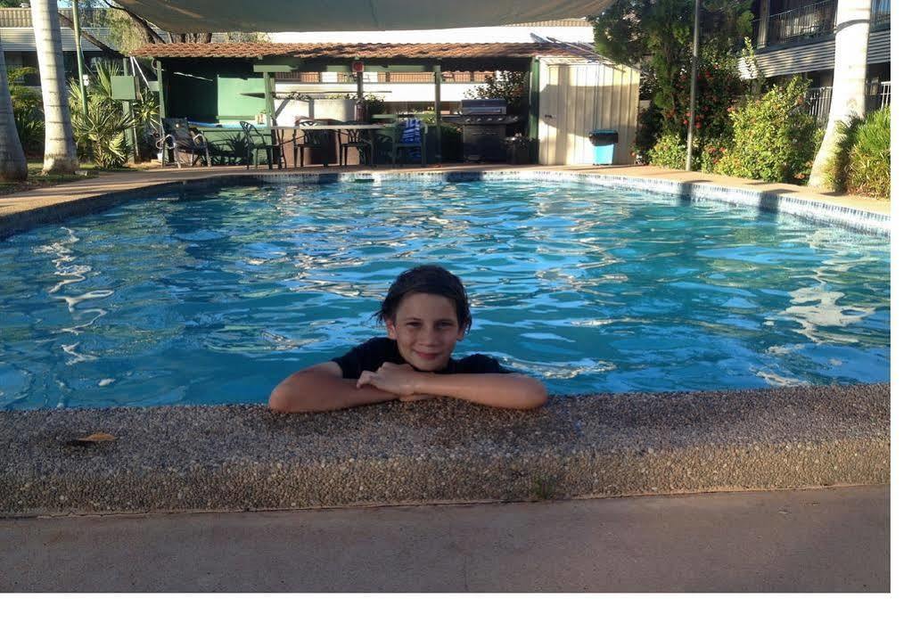 קתרין Pine Tree Motel מראה חיצוני תמונה