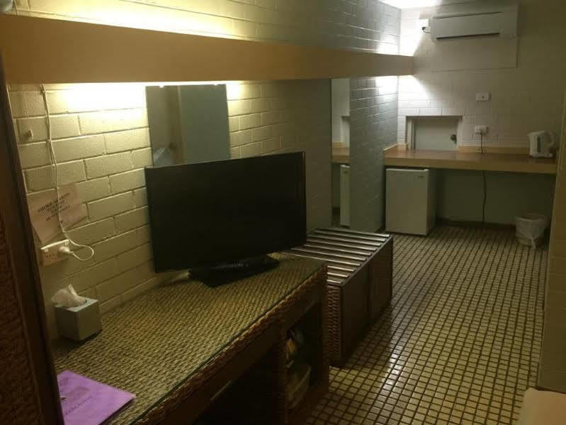 קתרין Pine Tree Motel מראה חיצוני תמונה